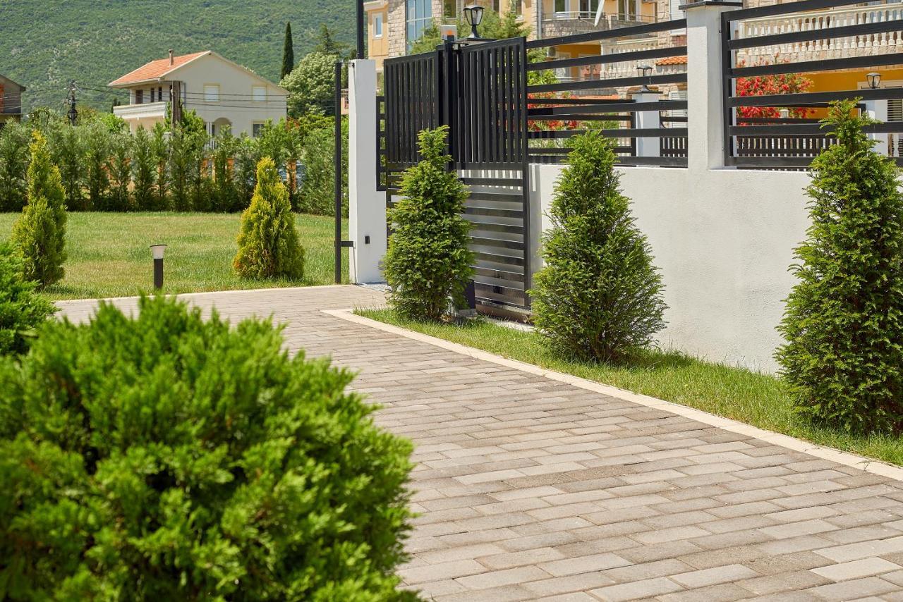 Georgiy Lux Apartments Lastva Grbaljska Extérieur photo