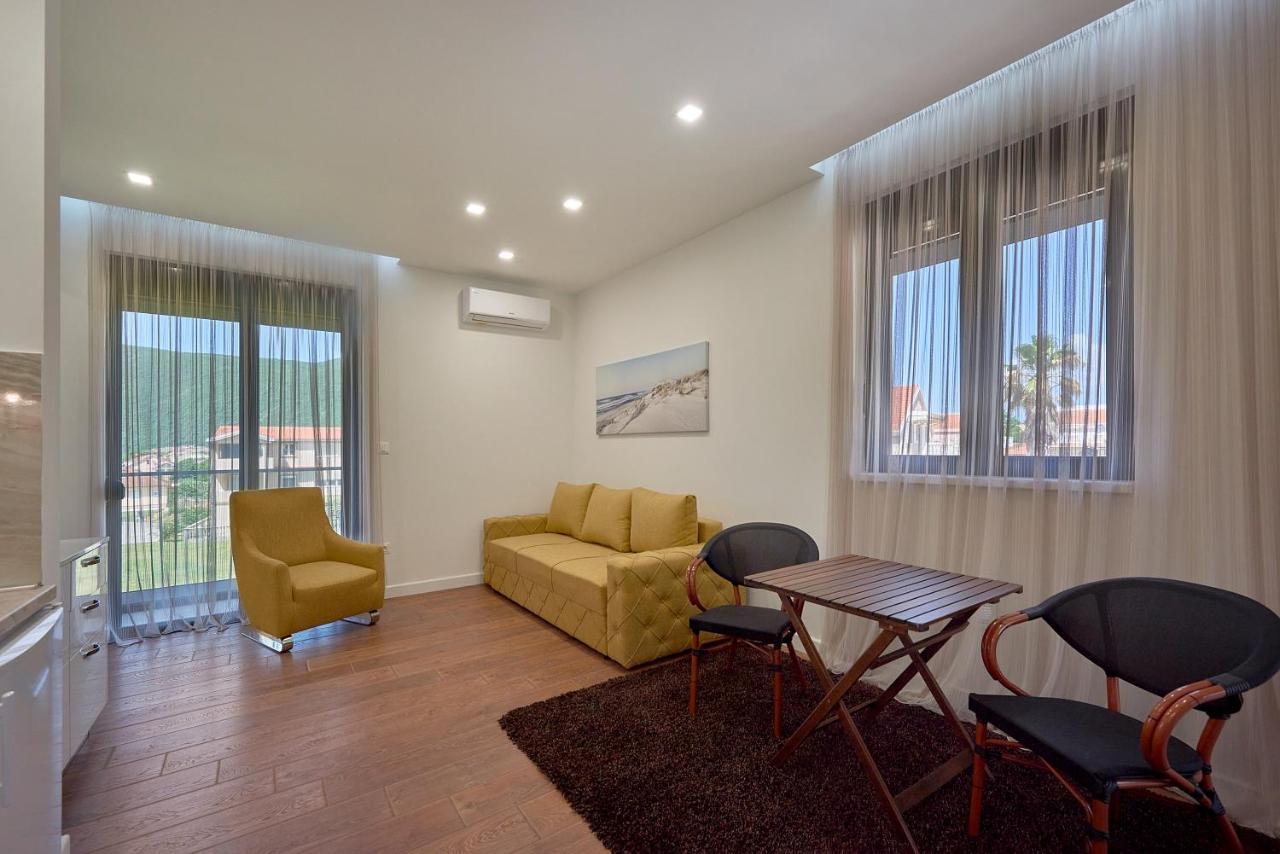Georgiy Lux Apartments Lastva Grbaljska Extérieur photo